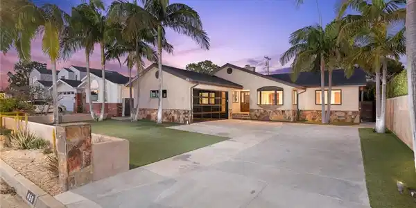 450 Cabrillo