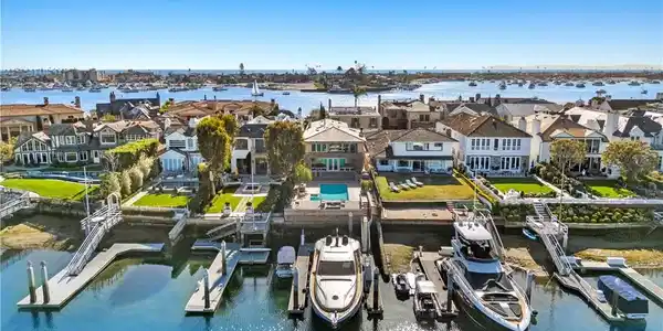 12 Harbor Island