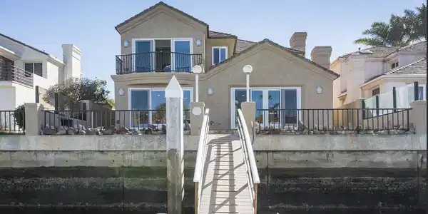 48 Spinnaker Way