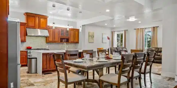 4044 Sunset Lane
