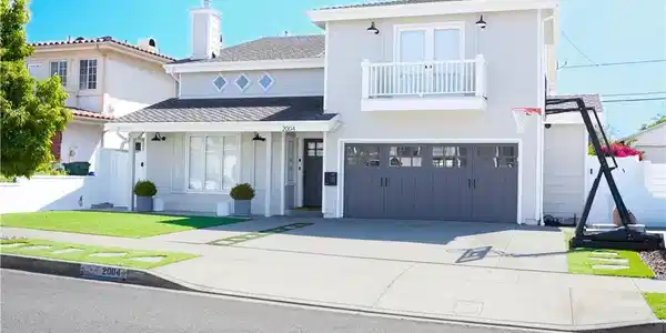 2004 Manzanita Lane