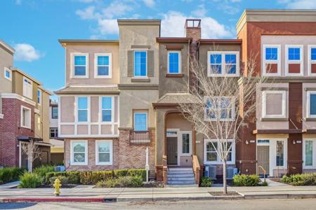 1463 Mercado Way