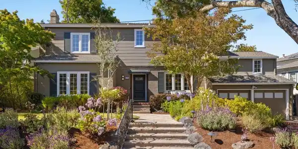 1386 Hillside Circle