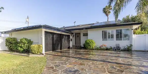 802 Lees Avenue