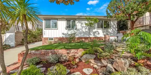 367 Ultimo Avenue