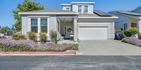11 Fallen Leaf Ct