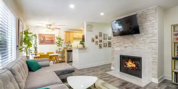 4075 Marlborough