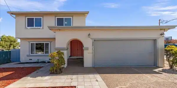 353 REINDOLLAR Avenue