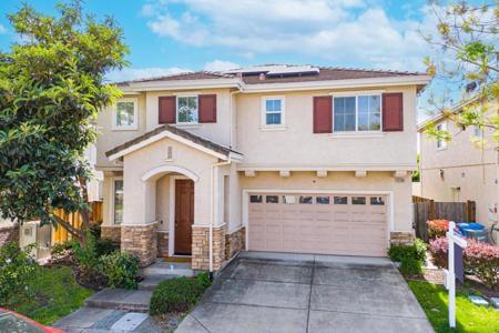 34306 Torrey Pine Ln