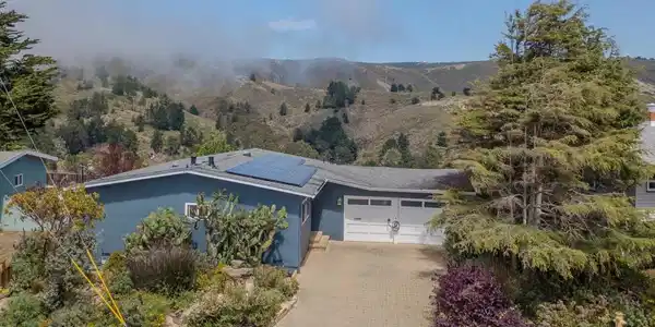 1223 Lerida Way