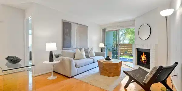 1810 S El Camino Real