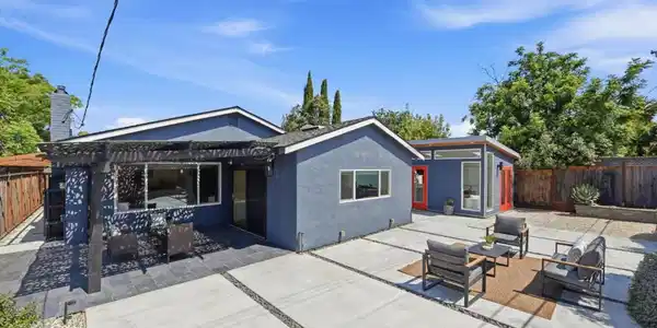 2740 Lucena Drive