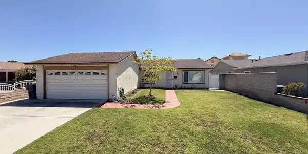 634 Foxglove Place