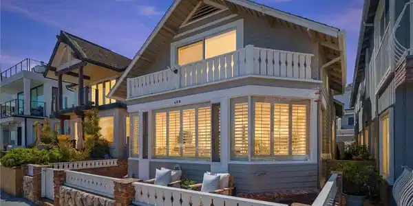409 E Edgewater