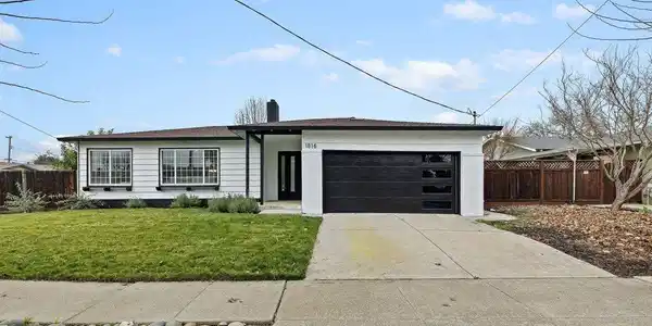 1816 Lynwood Dr