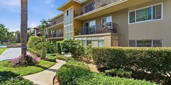 5367 La Jolla