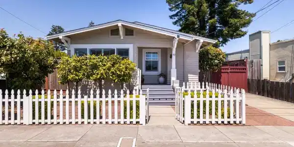 113 Washburn Avenue