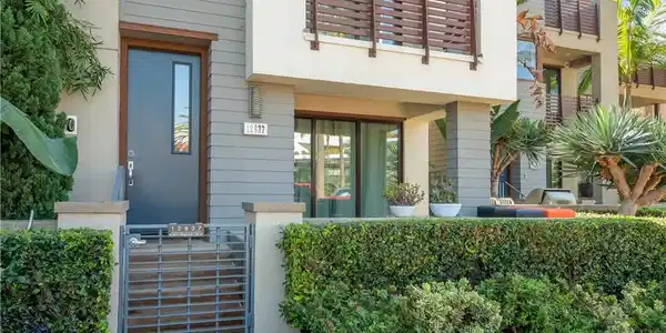 12837 N Seaglass