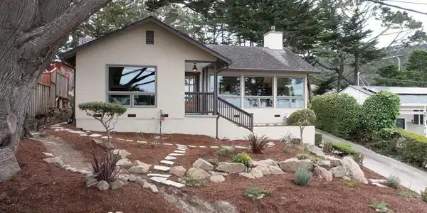 307 Bishop Avenue