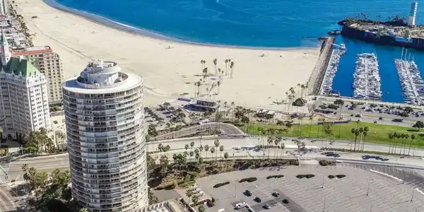 700 E Ocean Boulevard