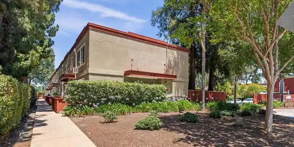 2601 Cortez Drive