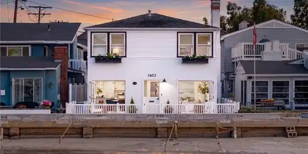 1403 N Bayfront