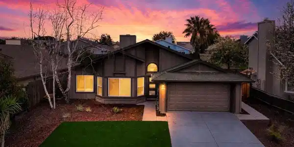 215 Spindrift Ct
