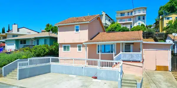 2082 Placer Drive