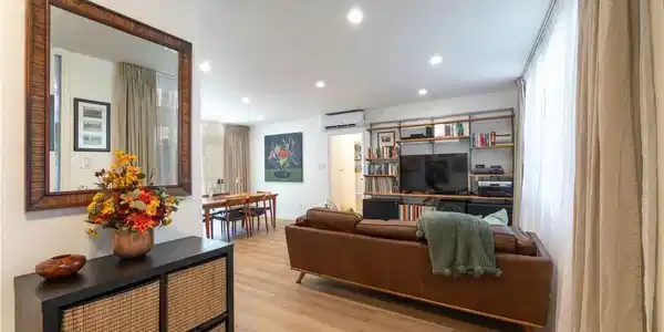 210 Grand