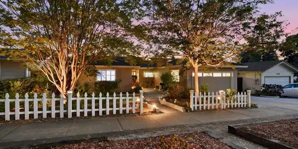 42447 Paseo Padre Pkwy