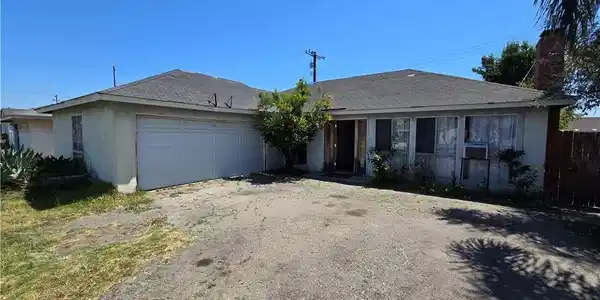 15542 Cabot Circle