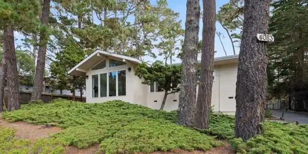 4083 Sunset Lane