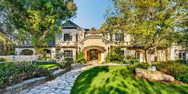 4609 Palos Verdes N
