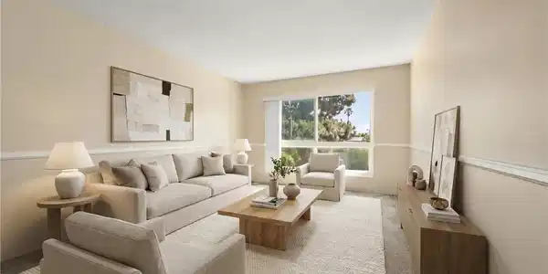 5585 E Pacific Coast Highway