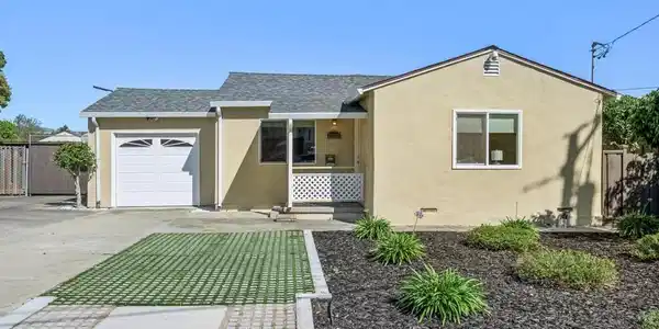 21132 Tyee Ct