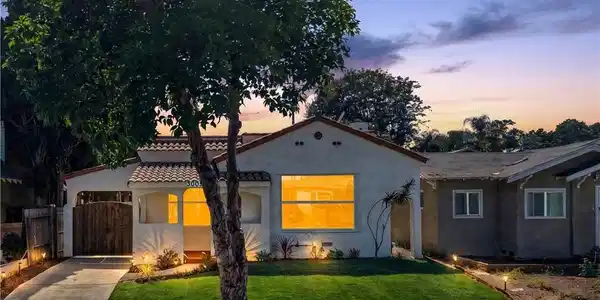 3005 Cedar