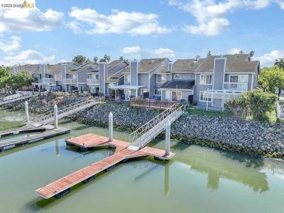 184 Pelican Loop