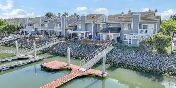 184 Pelican Loop