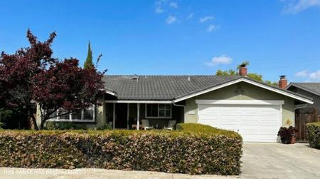 541 Woodstock Way