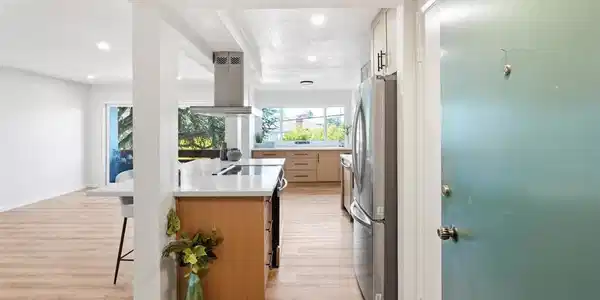 710 E 22nd