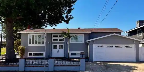 1514 E Maple Avenue
