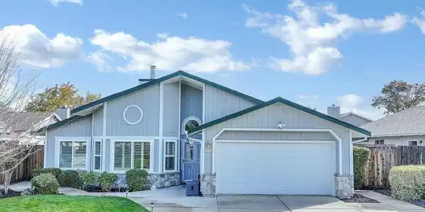 4234 Sequoia Dr.