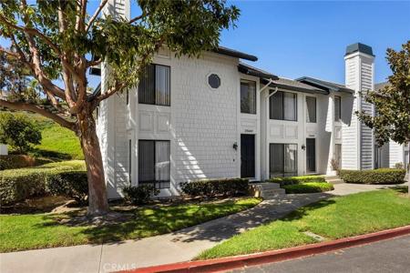 25641 Paseo La Cresta