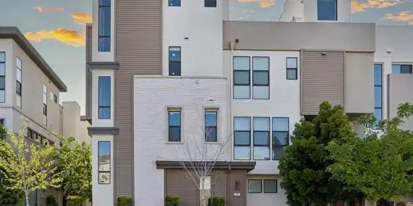 2940 Sanor Pl