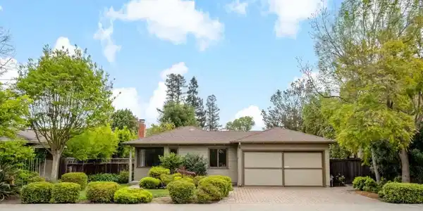 744 Mayview