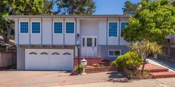 16 Malavear Court