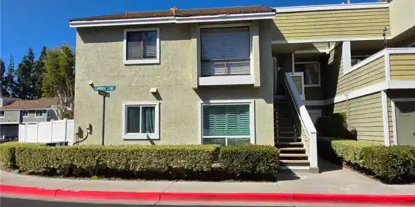 21 CAMBRIA Lane