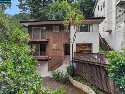 6334 Doran Dr