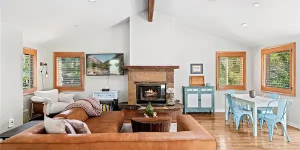 2072 Hidden Valley Canyon