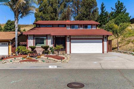 1243 Fairway Dr